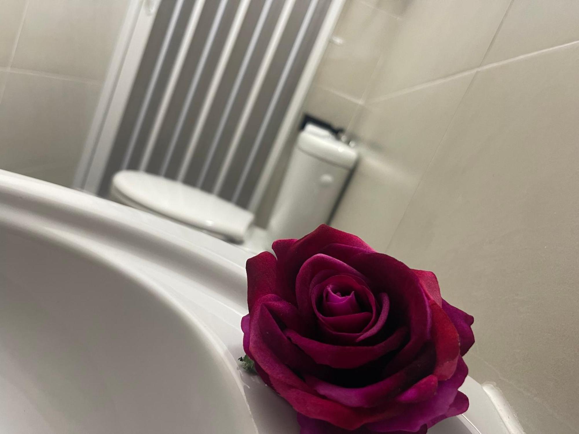 קטאניה Holiday House מראה חיצוני תמונה